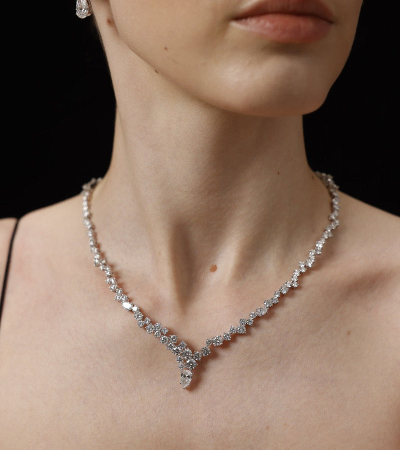 Statement Starlink Cluster Diamonds Necklace - view 2